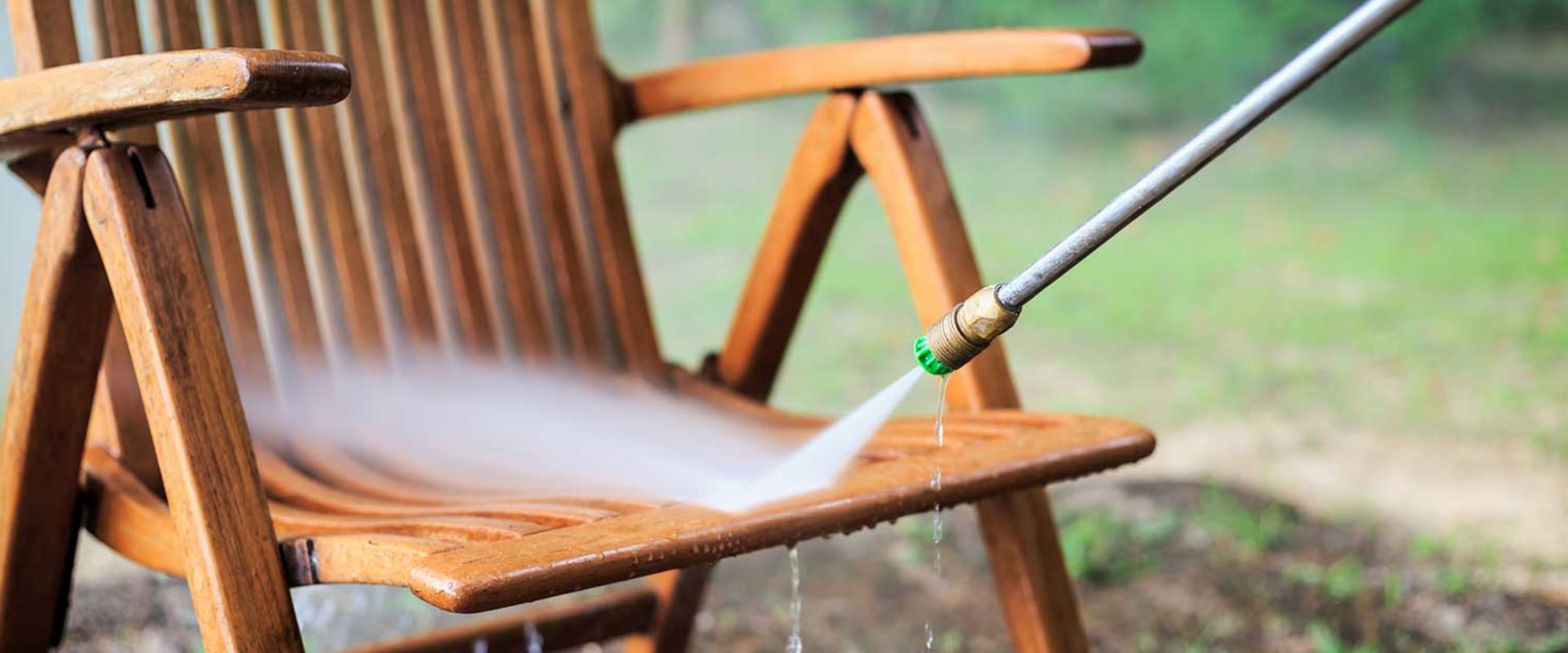 What do the degrees mean on pressure washer nozzles?
