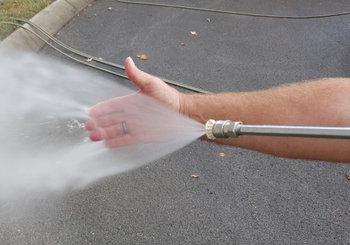 What is the Best PSI for Pressure Washing a Driveway?